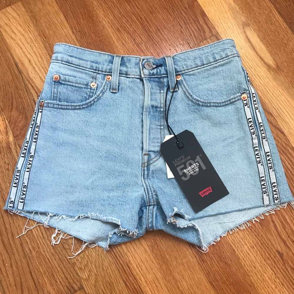levis 501 high waisted denim shorts